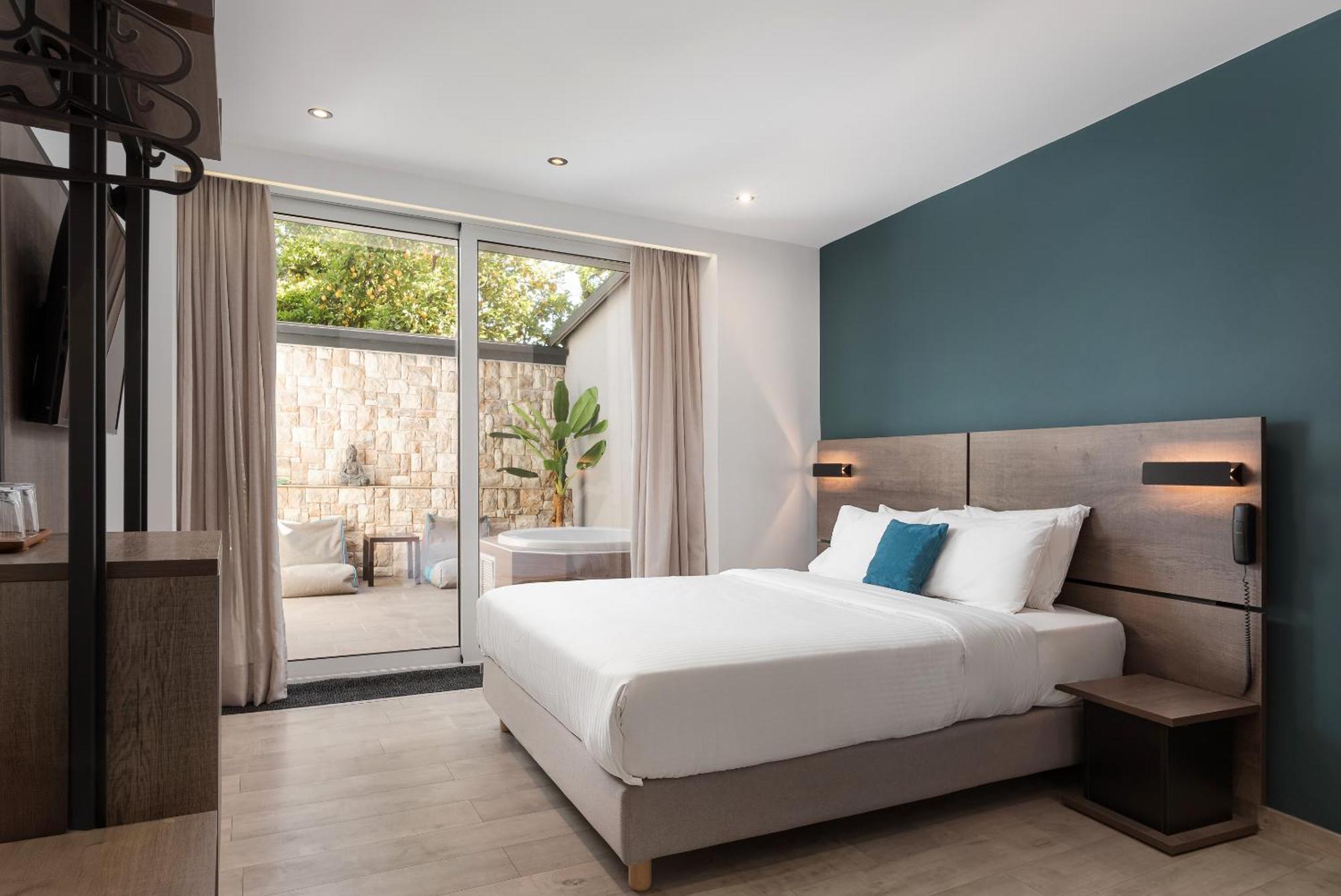 Sette Suites & Rooms - Adults Only Xylokastro Exterior photo