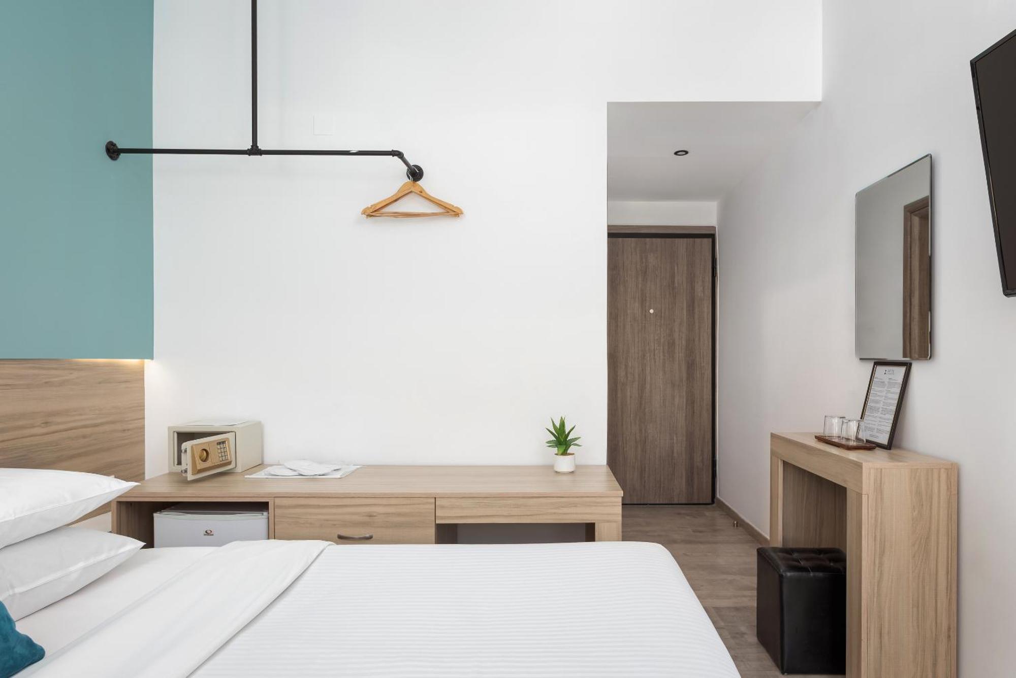 Sette Suites & Rooms - Adults Only Xylokastro Exterior photo